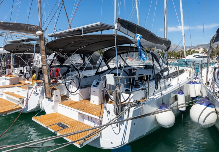 Sun Odyssey 410 Hafen von Lefkada | Martha