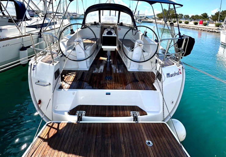 Bavaria Cruiser 37 Marina Dalmacija | Maestral