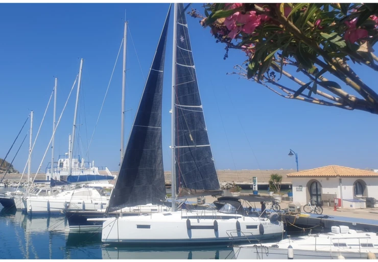 Sun Odyssey 410 Tropea | The song is you