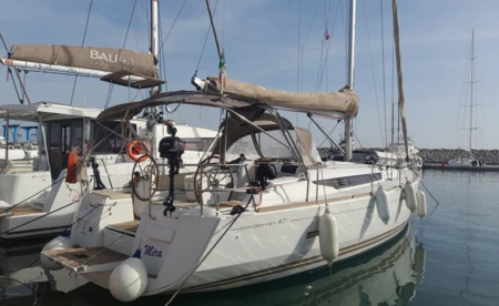 Sun Odyssey 439