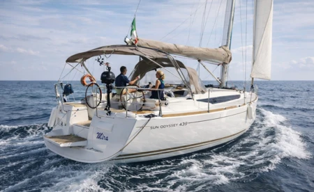Sun Odyssey 439