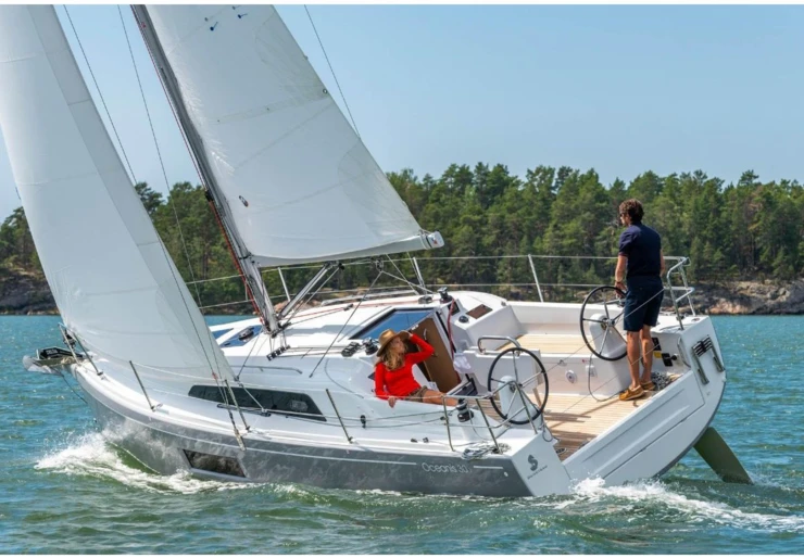 Oceanis 30.1 Cala dei Sardi | Carina