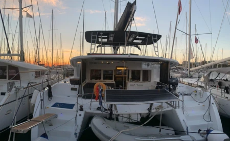 Lagoon 450 F