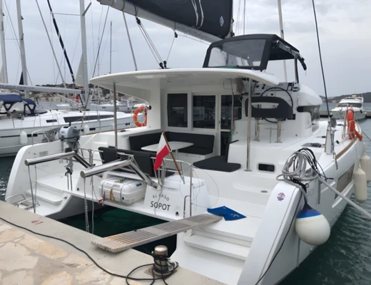 Lagoon 40