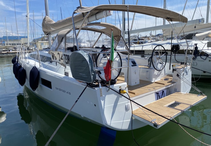 Sun Odyssey 410 Marina Archipelago Toscano | Bella