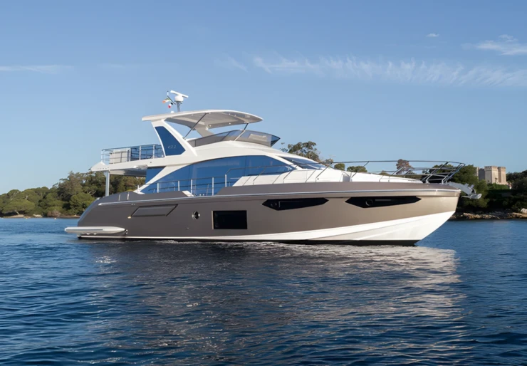 Azimut 60 Marina Kastela | Aluminia