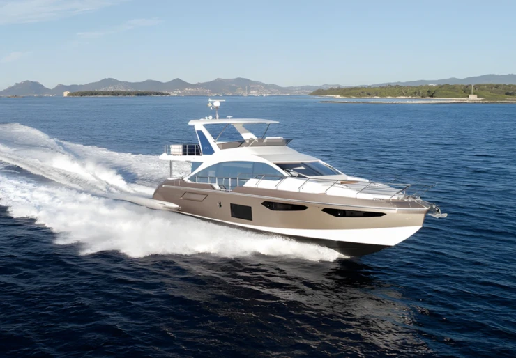 Azimut 60 Marina Kastela | Aluminia