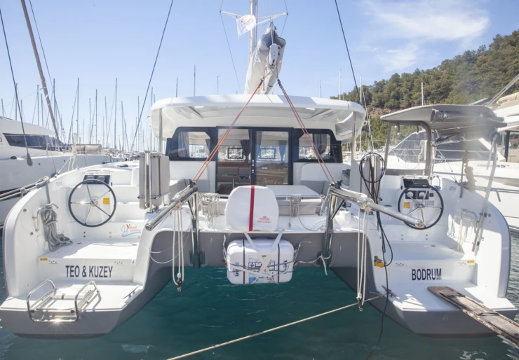 Excess 11 Port de Orhaniye | Teo & Kuzey