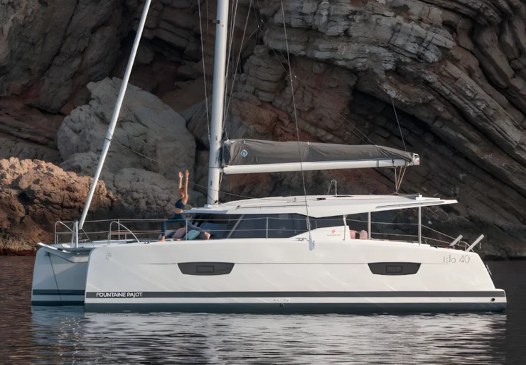 Isla 40 Taranto harbour | My Way