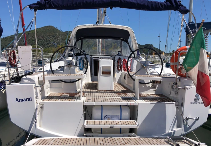 Oceanis 38 Marina d'Arechi | Amaral