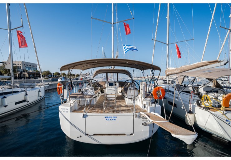 Jeanneau 54 Lavrion - puerto principal | NOBILIS ONE