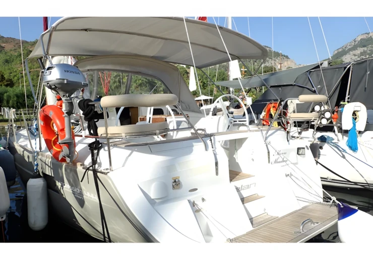 Elan Impression 444 Göcek harbour | Moon Shadow