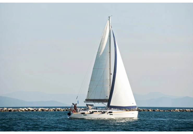 Sun Odyssey 42i Syros | Triton