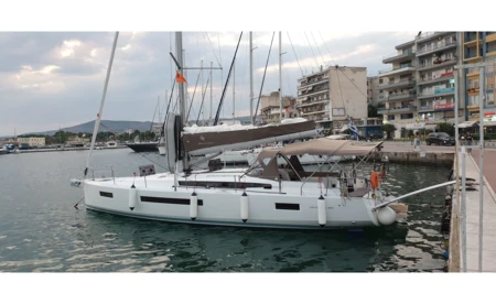 Sun Odyssey 490