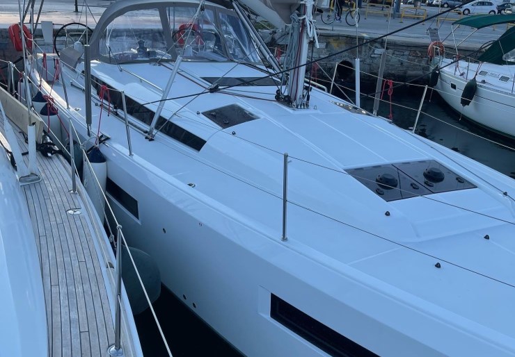 Sun Odyssey 440 Syros | Virginia