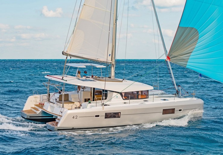 Lagoon 42 Volos | WHITE PEARL
