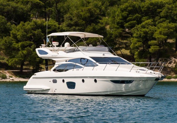 Azimut 47 Fly Primosten - Marina Kremik | Kecalu