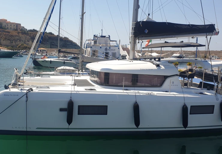 Lagoon 42 Tropea | Easy to love