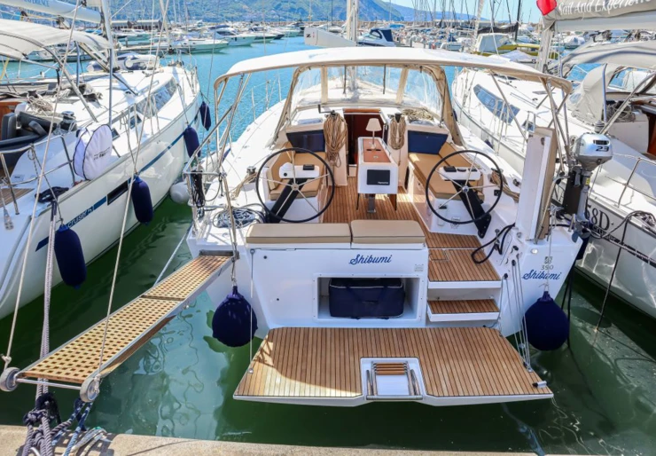 Dufour 390 GL Castellammare di Stabia | Shibumi