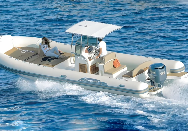 Tempest 900 Portisco harbour | Maxi Rib