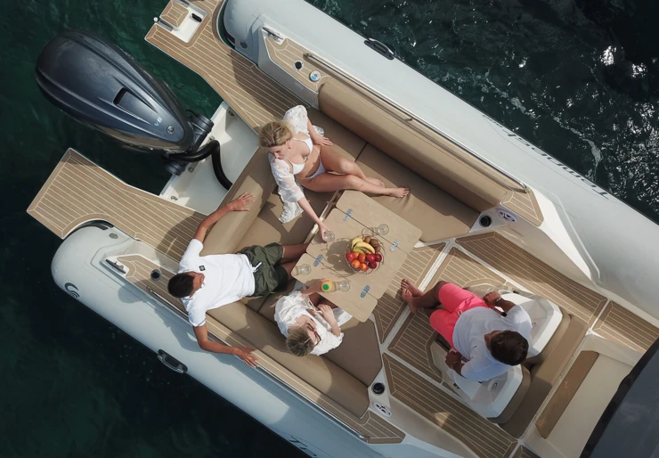 Tempest 900 Portisco harbour | Maxi Rib