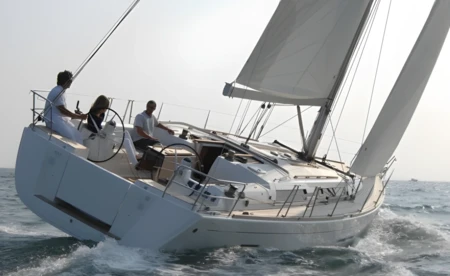 Dufour 445