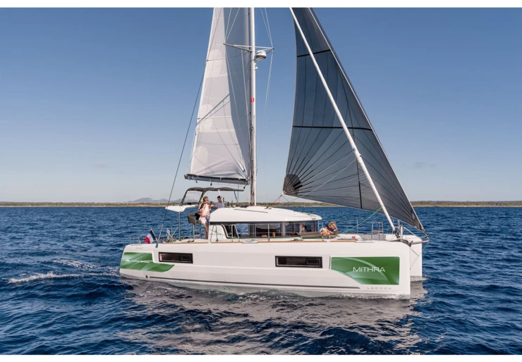 Lagoon 40 Yacht Club Mai | Mithra