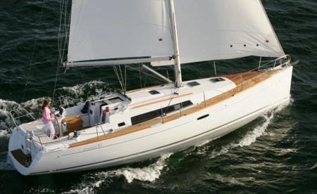 Oceanis 37