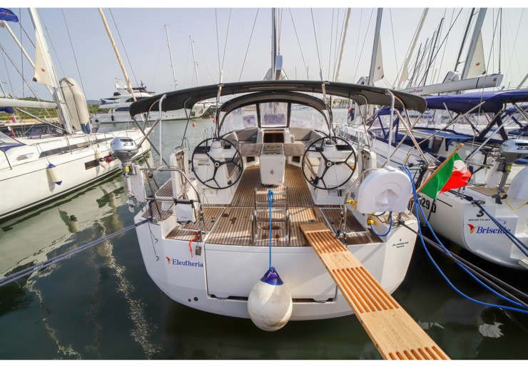 Jeanneau 54 Olbia harbour | Eleutheria - Premium Line