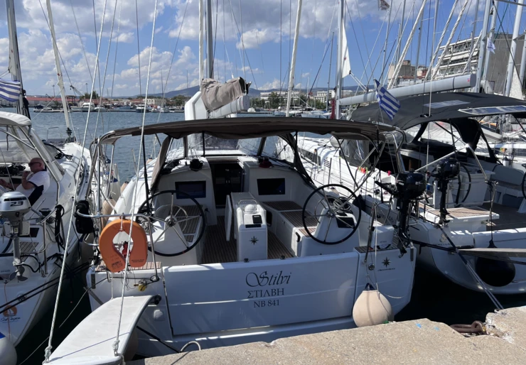 Sun Odyssey 410 Port Loutraki | Stilvi