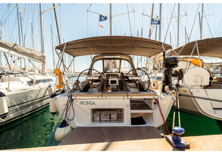 Dufour 360 GL Portisco harbour | Monia