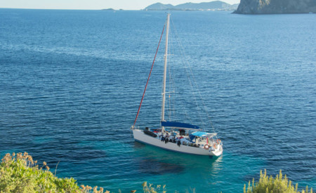 Cyclades 50.5