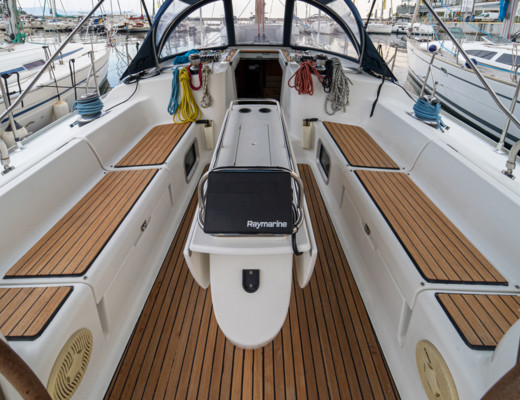 Sun Odyssey 43