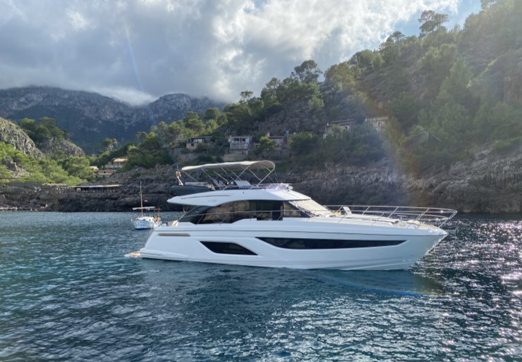 Bavaria R55 Marina Naviera Balear | Valluga