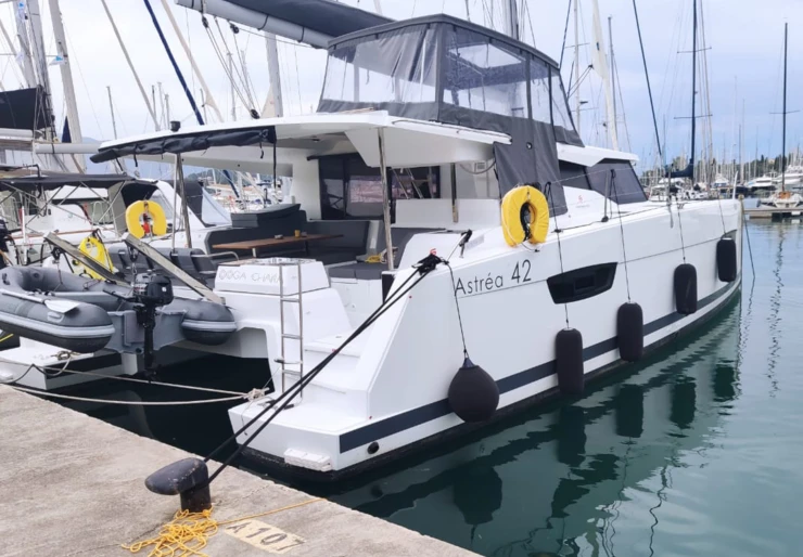 Astrea 42 Nikiti | Ooga Chaka