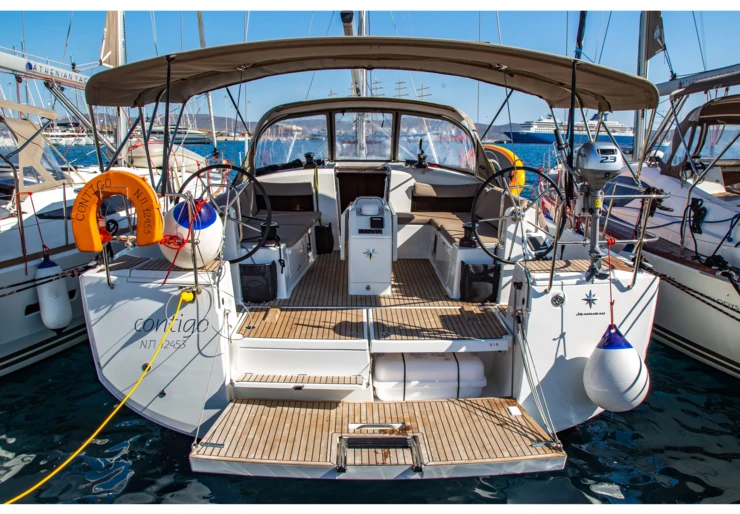 Sun Odyssey 490 Lavrion - main port | CONTIGO