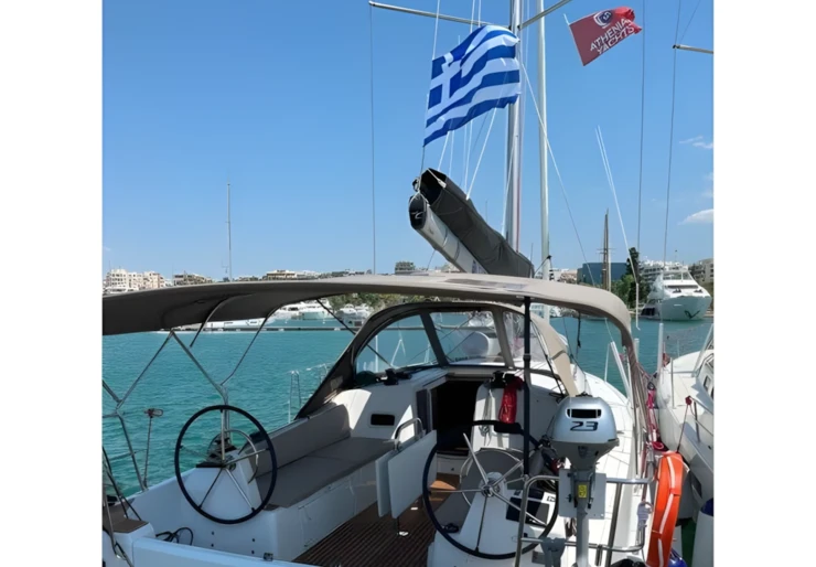 Sun Odyssey 380 Lavrion - port principal | ETHRA