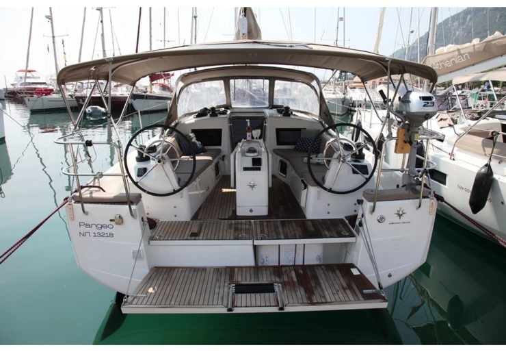 Sun Odyssey 410 Benitses | PANGEO