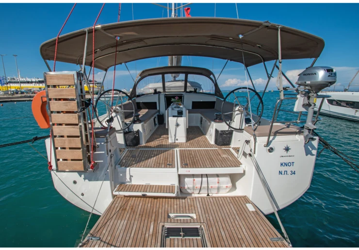 Sun Odyssey 490 Hafen von Zakynthos | KNOT