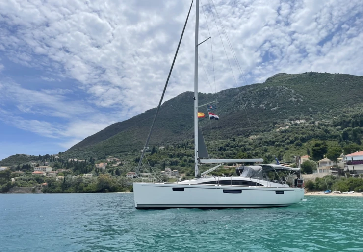 Bavaria Vision 42 Preveza | Adonis