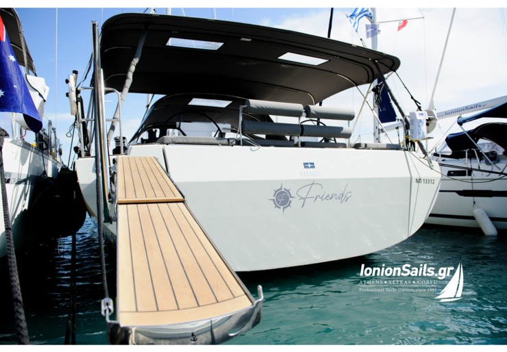 Bavaria C57 Lefkas harbour | Friends