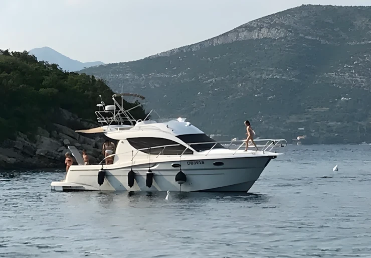 Sessa Dorado 32 Marina Tankerkomerc | Norah
