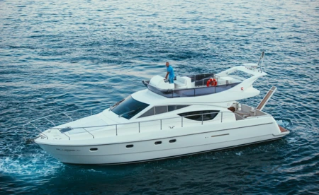 Ferretti 460
