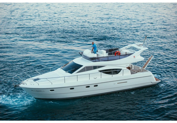 Ferretti 460 Marina Lav | Bluebell