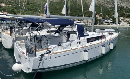 Oceanis 38.1
