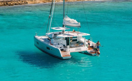Lagoon 42