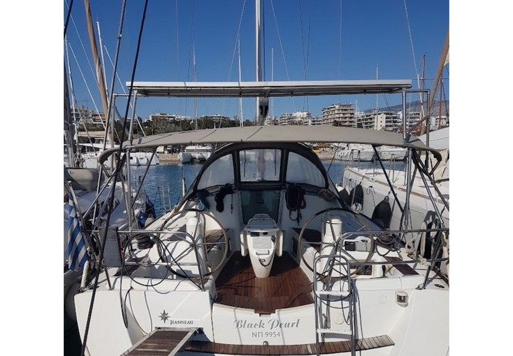 Sun Odyssey 42i Alimos Kalamaki | Black Pearl