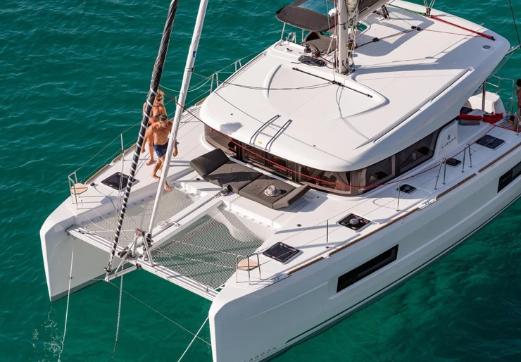 Lagoon 40 Volos | Nina (A/C, Gen 10KWA, watermaker, electric winch)