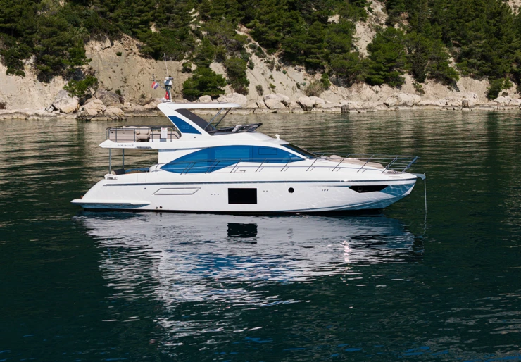 Azimut 55 Marina Kastela | BE HAPPY