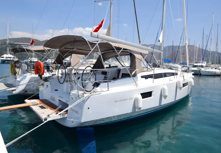 Sun Odyssey 410 Porto di Marmaris | Sky Ela